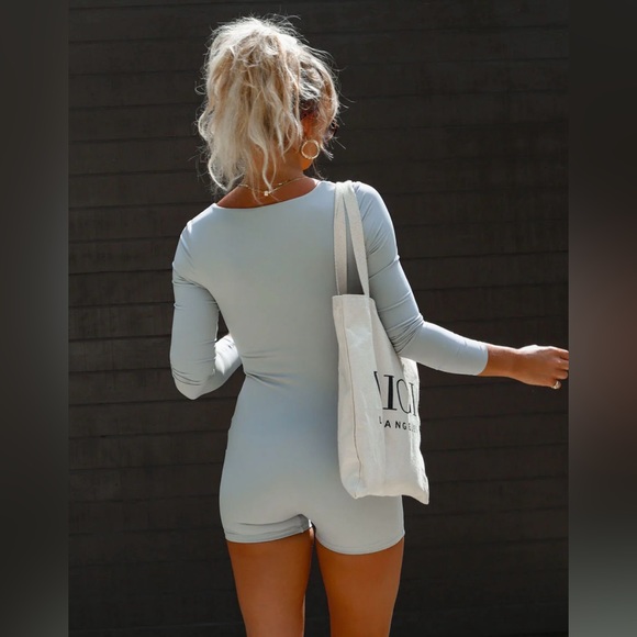 ⚡️VICI BRENNAN UNITARD - Picture 2 of 2